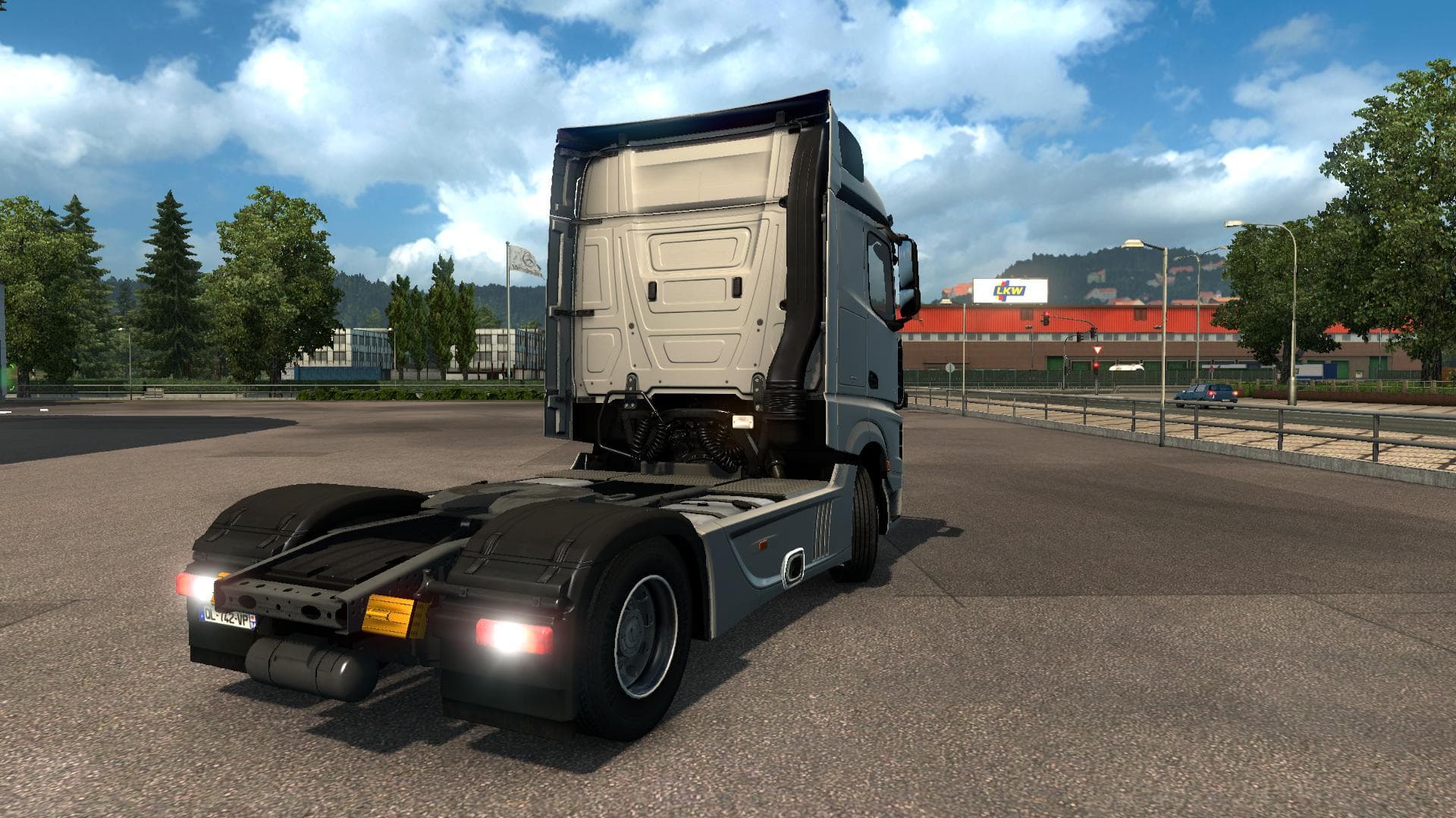 MERCEDES ACTROS MP4 2014 ADR PLATES SKIN – skins screenshot 2