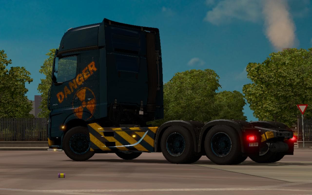 MERCEDES MP 4 DANGER SKIN 1.21 – Skins mod for Euro Truck Simulator 2