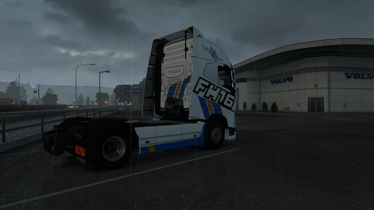 VOLVO FH16 2012 STRIPE SKIN 1.22.X - ETS2 mods download – skins screenshot 2