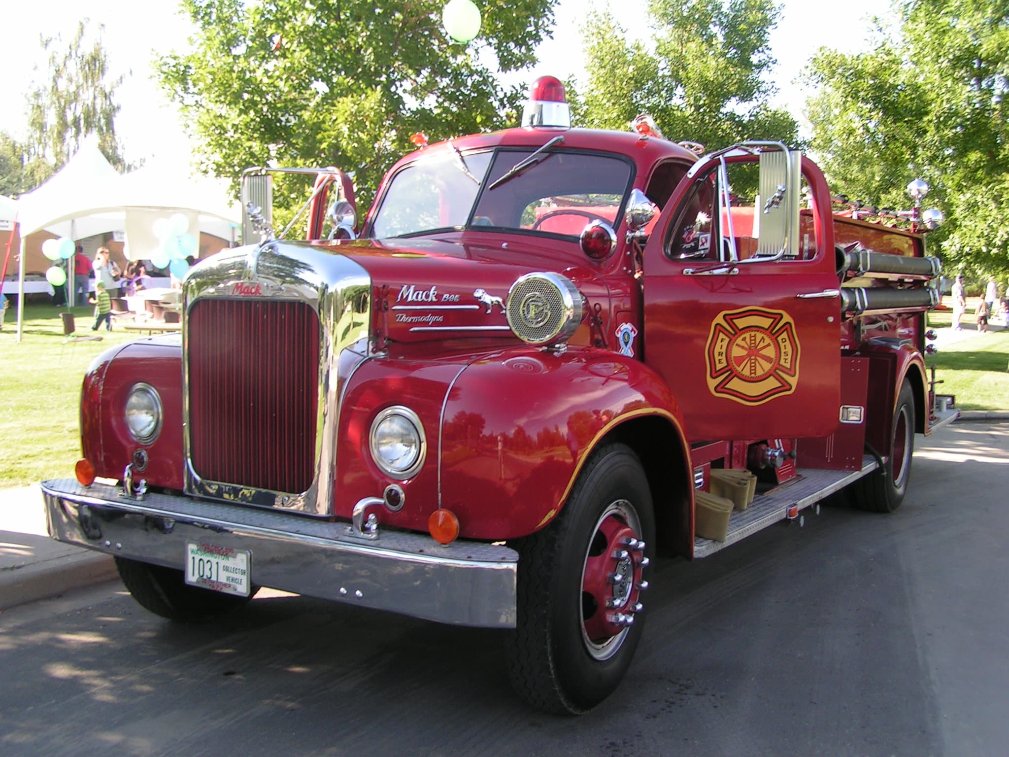 Mack Trucks B series truck