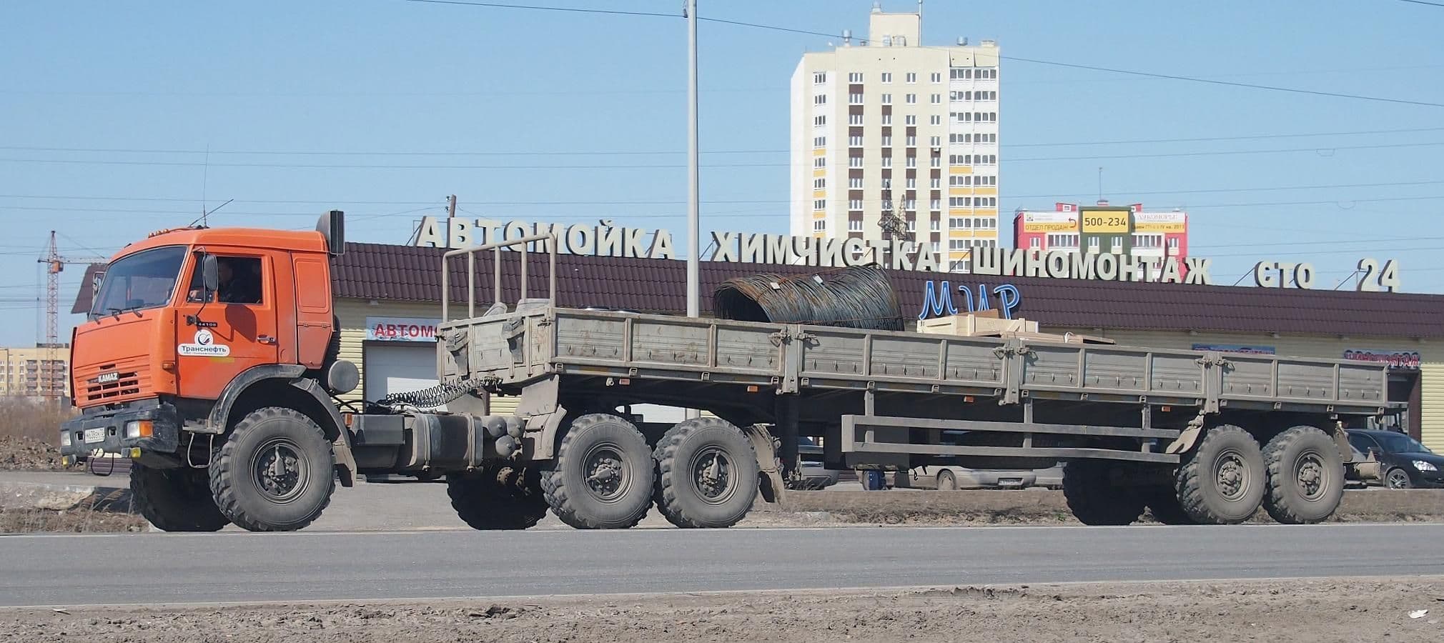 KAMAZ KamAZ-44108 truck