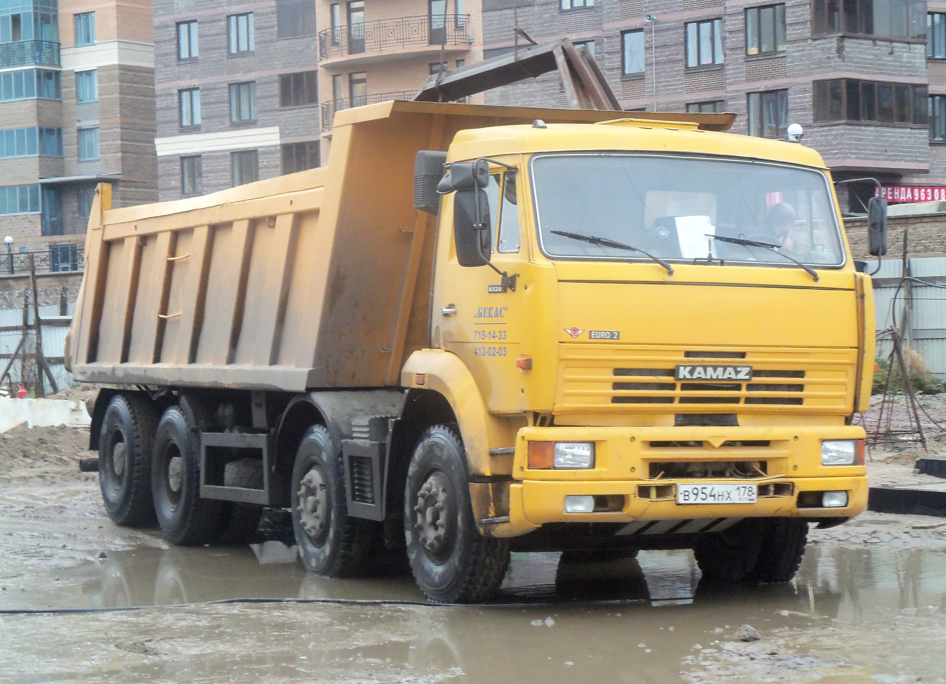 KAMAZ KamAZ-65201 truck