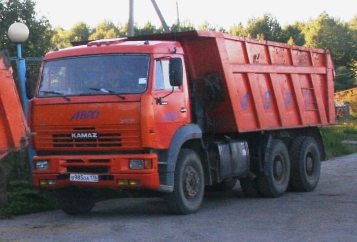 KAMAZ KamAZ-6520 truck