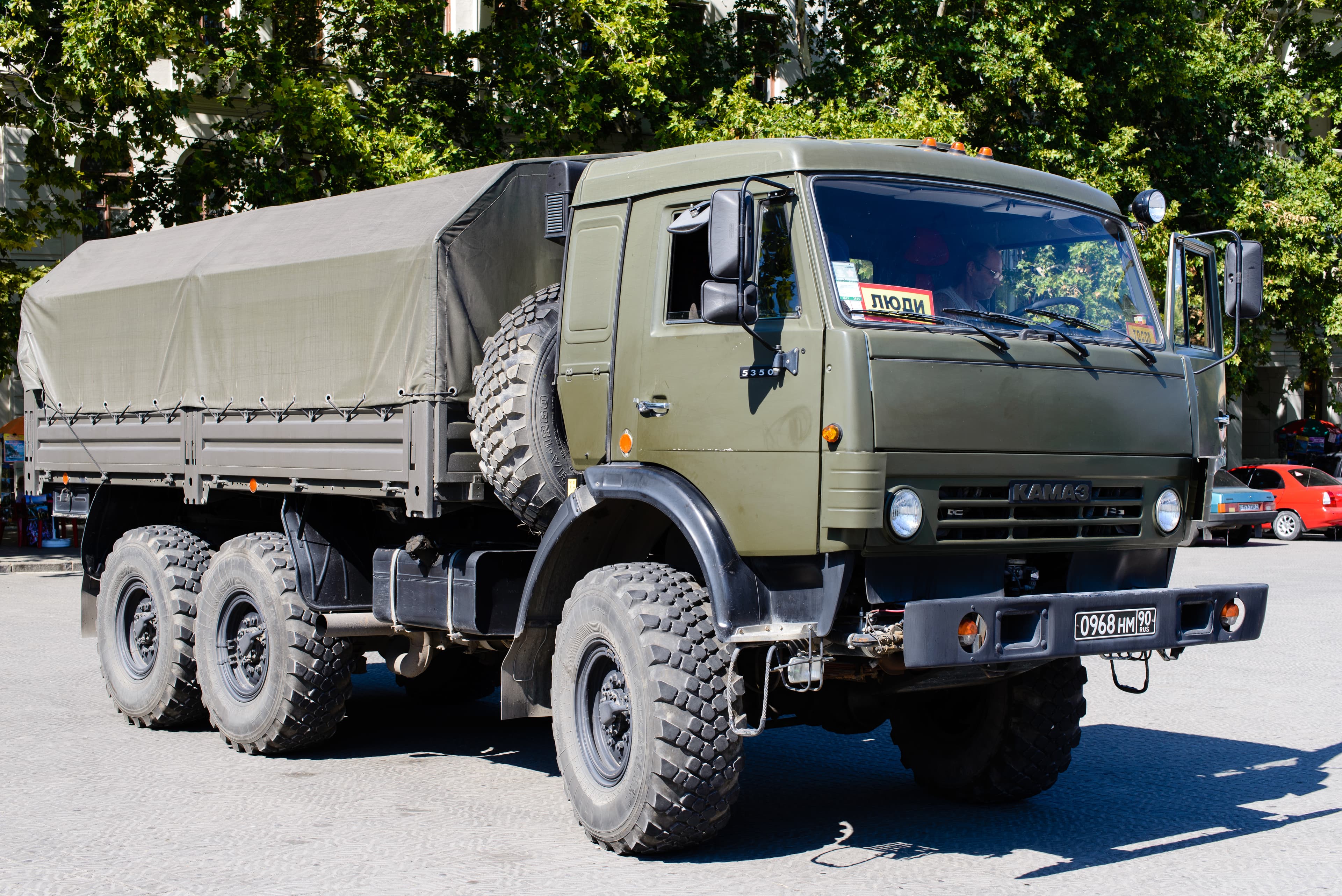 KAMAZ KAMAZ-5350 truck