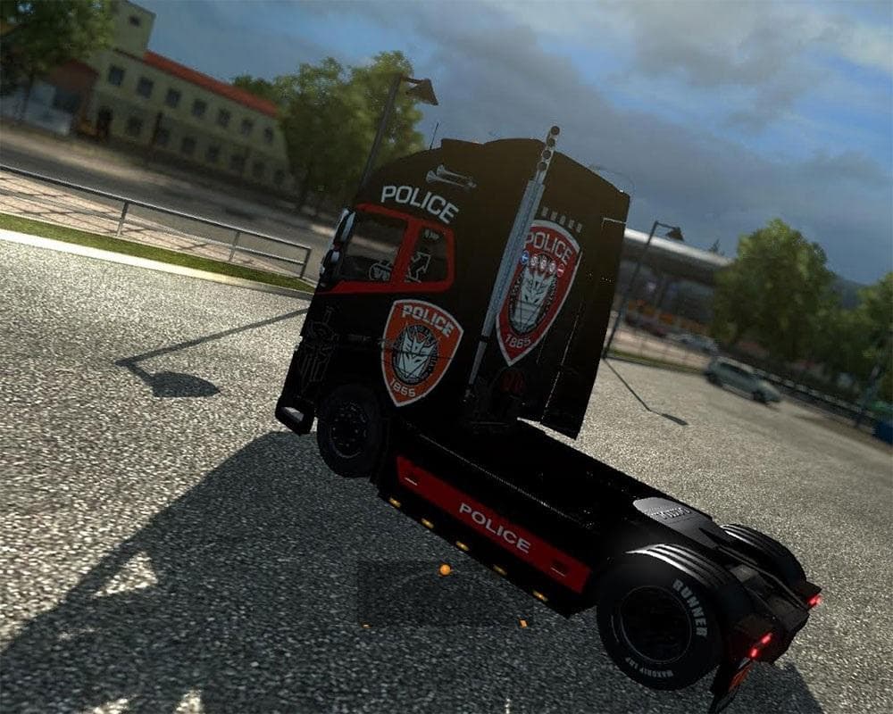 Police Volvo 2013 V2 screenshot 2